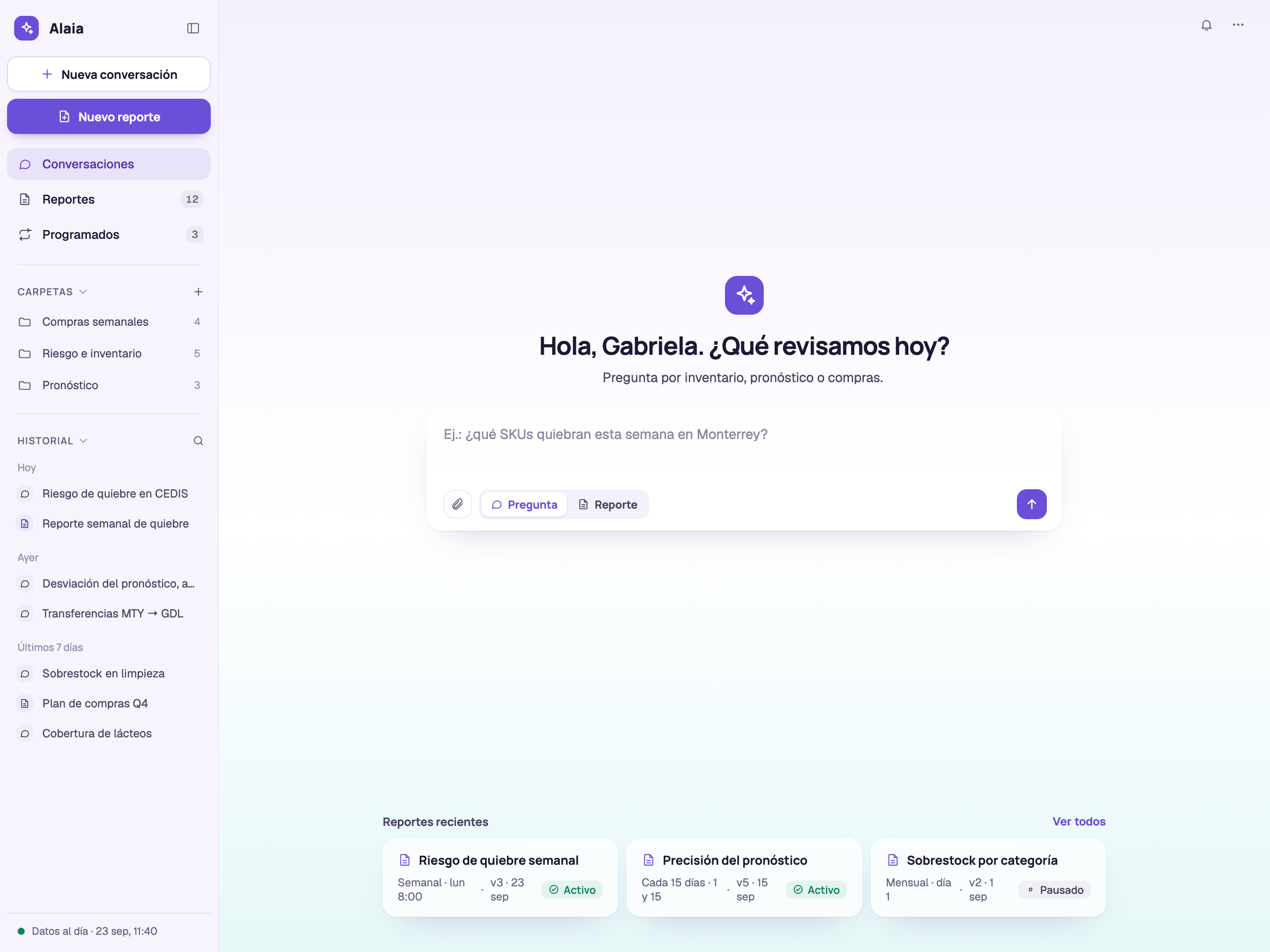 Pantalla de inicio de Alaia: playbooks, campo de conversación y sugerencias de preguntas